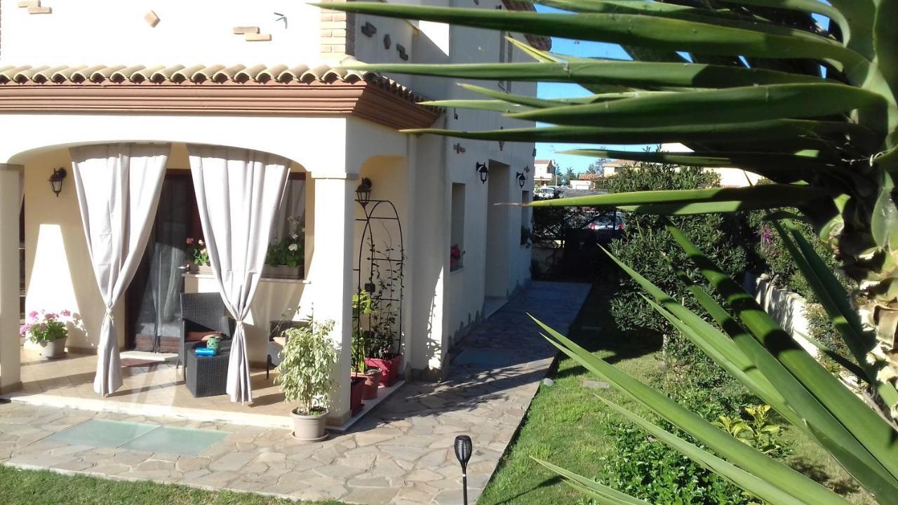 Casa Vacanze Menta Fiorita Flumini di Quartu Exterior photo